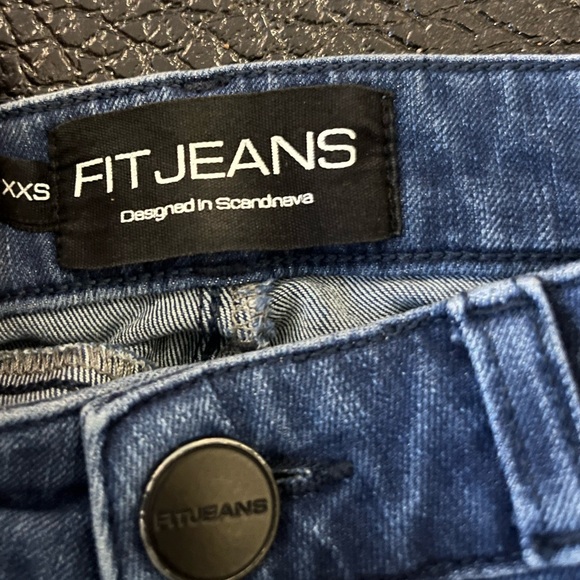 FITJEANS - Picture 3 of 3